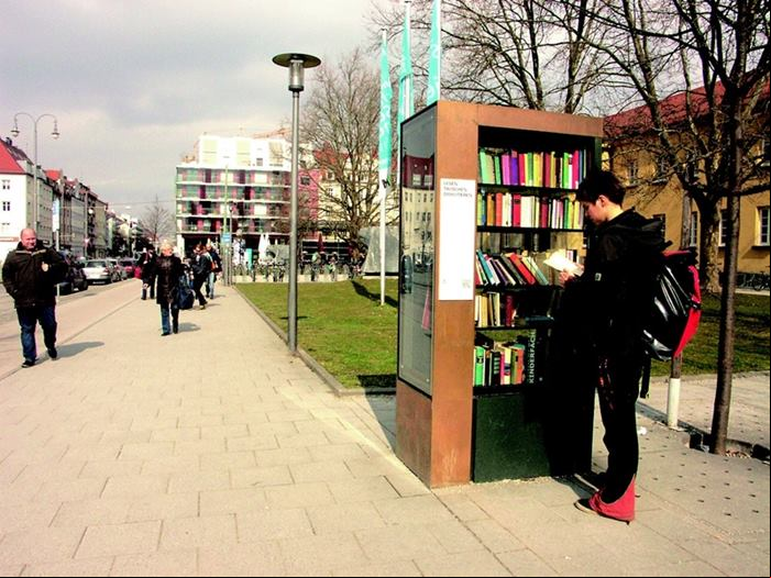 Destinos de viagem - eios na Alemanha - Bookcase - Munique - Alemanha - Europa